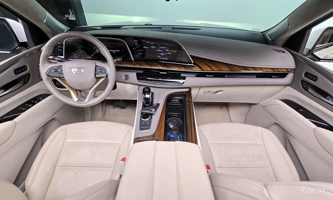 Фото 7 - Cadillac Escalade