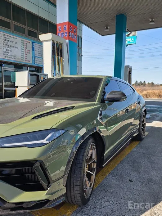 Фото 10 - Lamborghini Urus