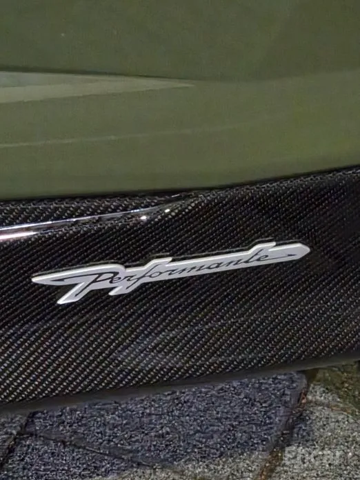 Фото 5 - Lamborghini Urus