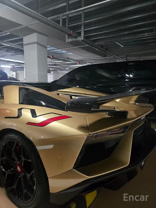 Фото 1 - Lamborghini Aventador