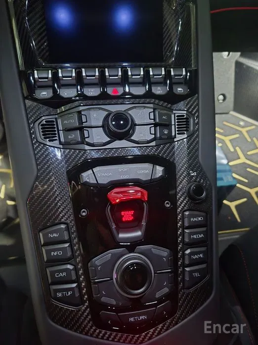 Фото 10 - Lamborghini Aventador