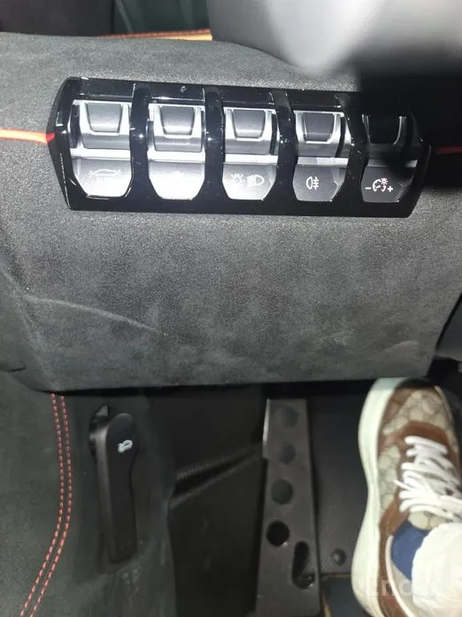 Фото 11 - Lamborghini Aventador