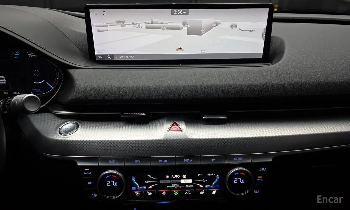 Фото 14 - Genesis G80