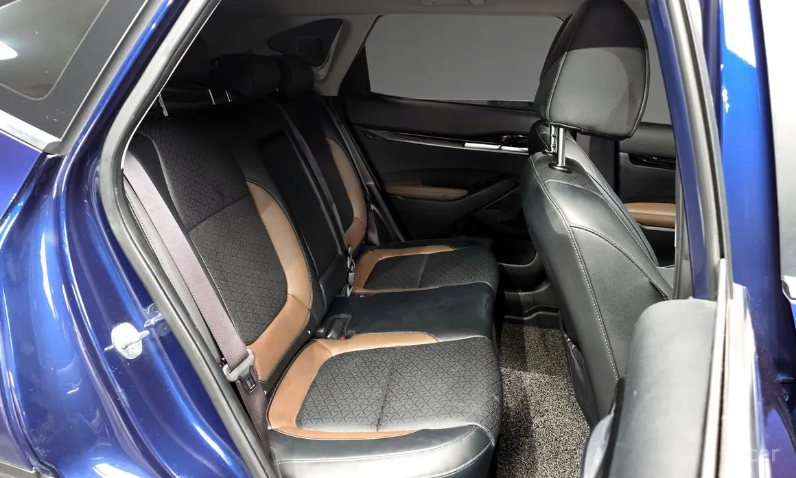 Фото 12 - Kia Seltos