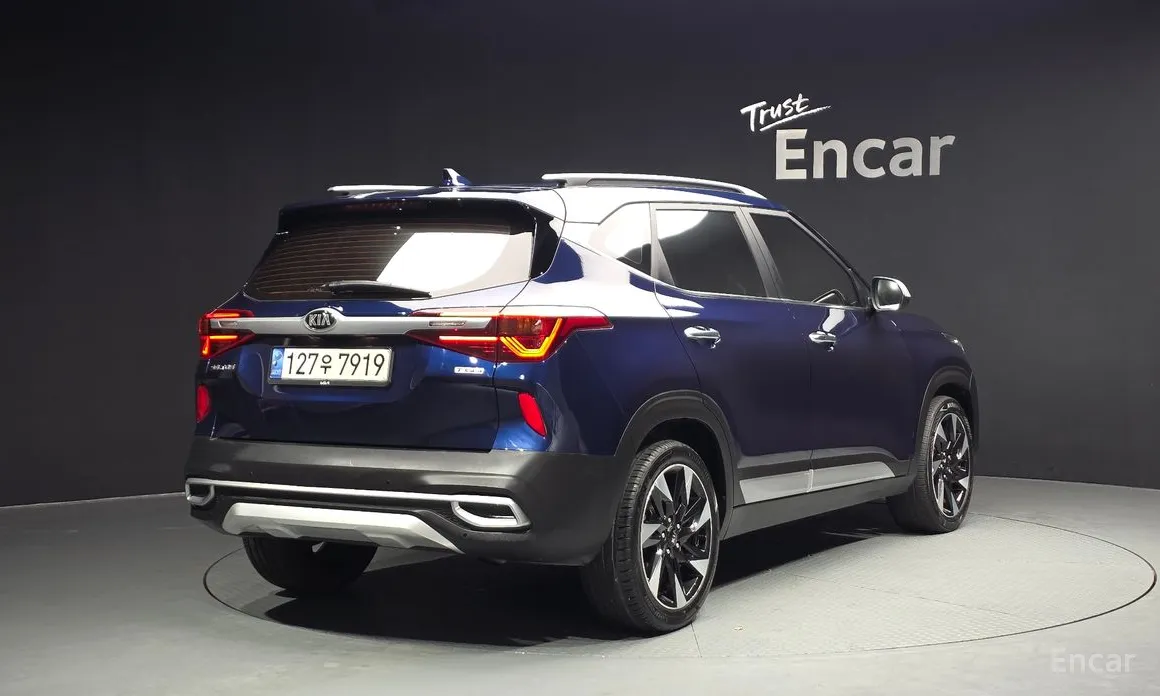 Фото 2 - Kia Seltos