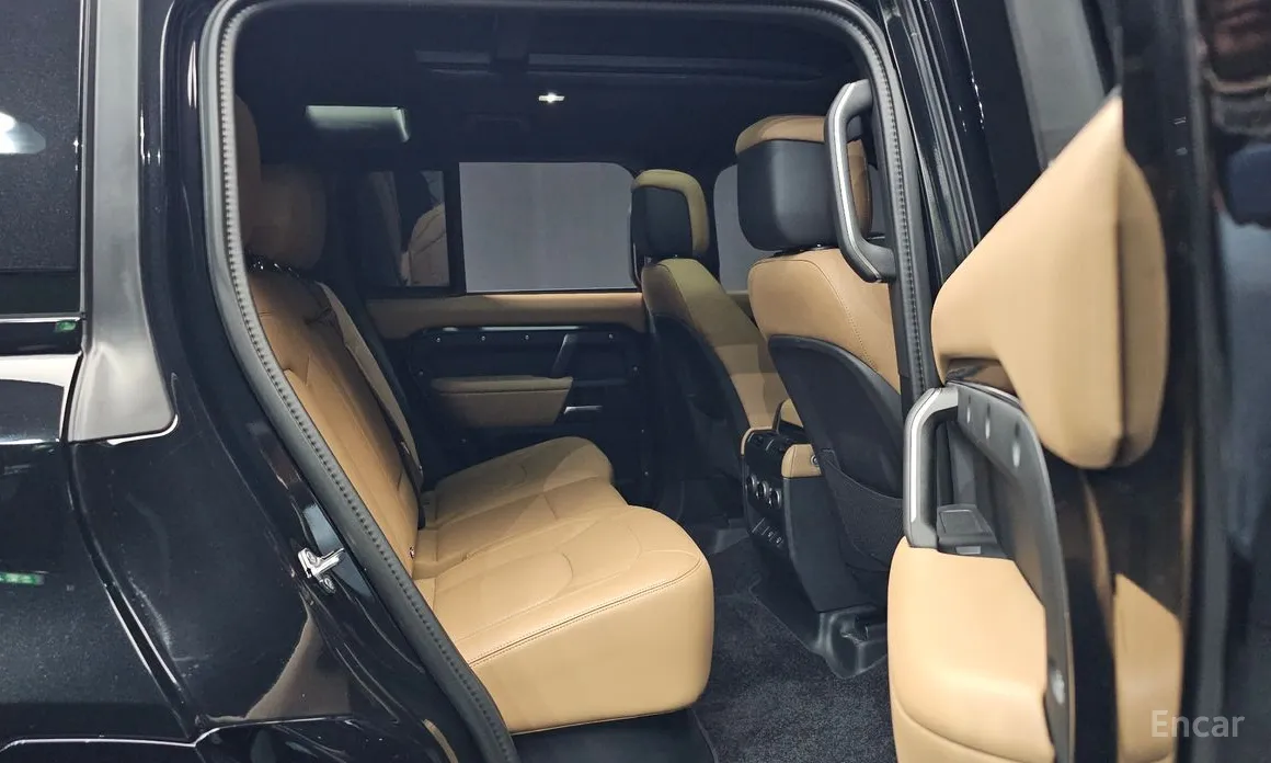 Фото 12 - Land Rover Defender