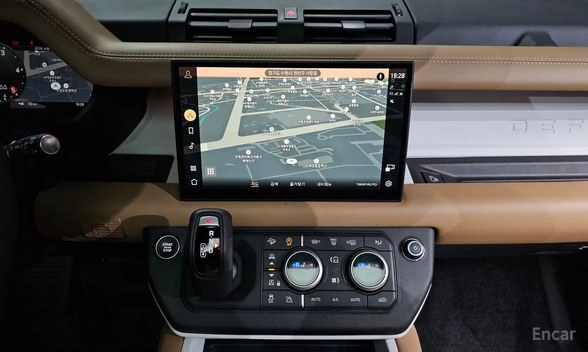 Фото 14 - Land Rover Defender