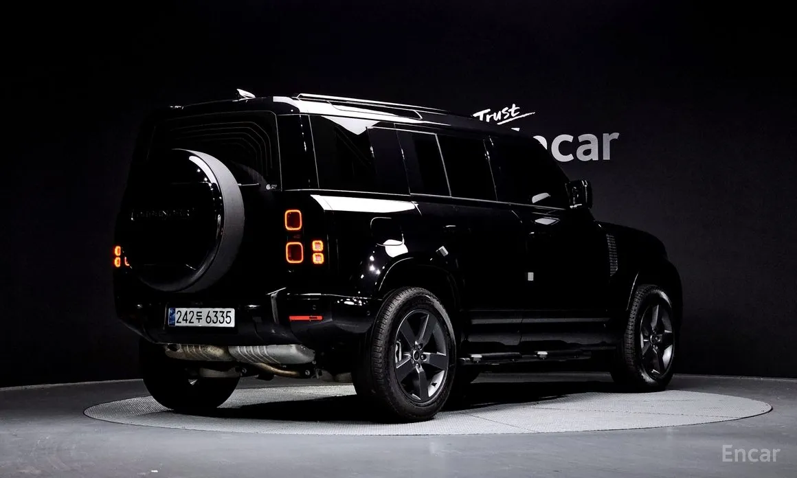 Фото 2 - Land Rover Defender