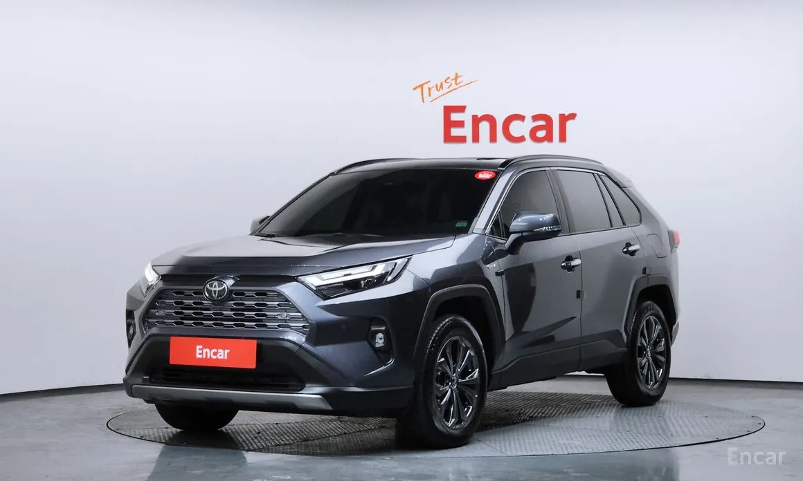 Фото 1 - Toyota RAV4