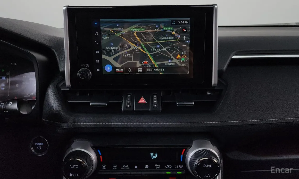 Фото 15 - Toyota RAV4