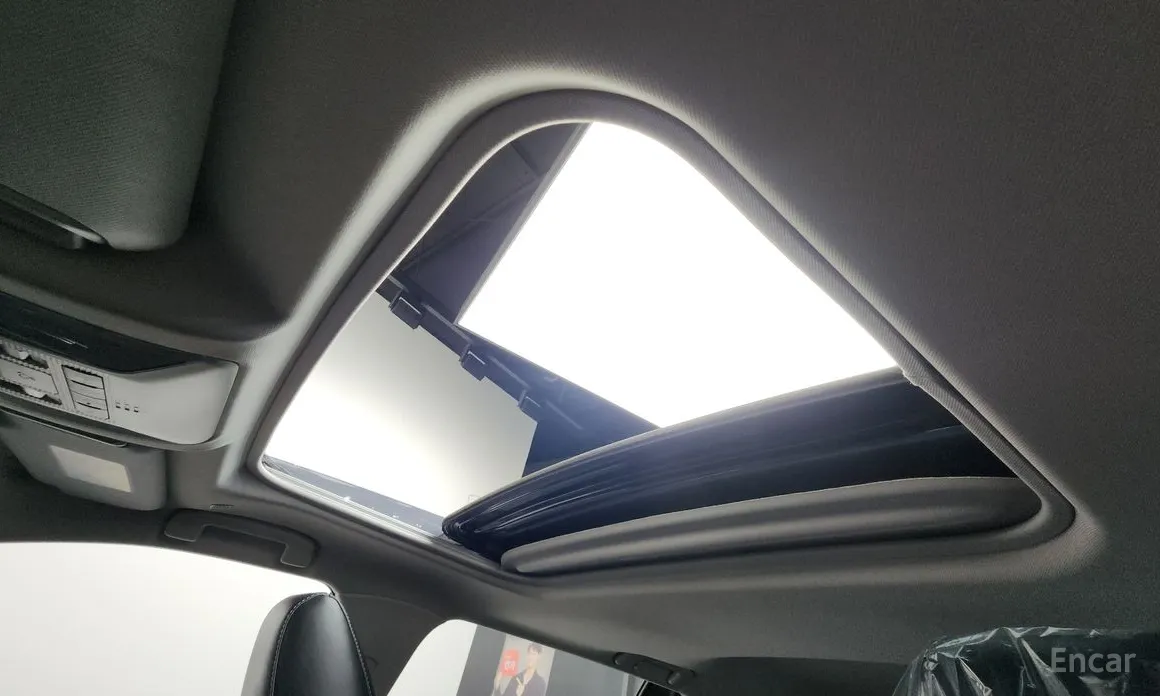 Фото 18 - Toyota RAV4