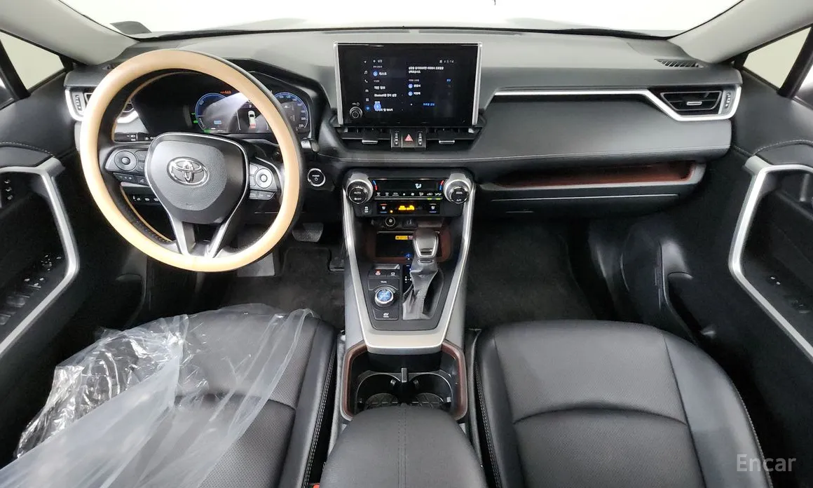 Фото 7 - Toyota RAV4