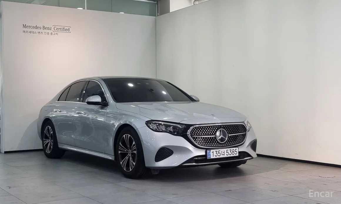 Фото 1 - Mercedes-Benz E-Class