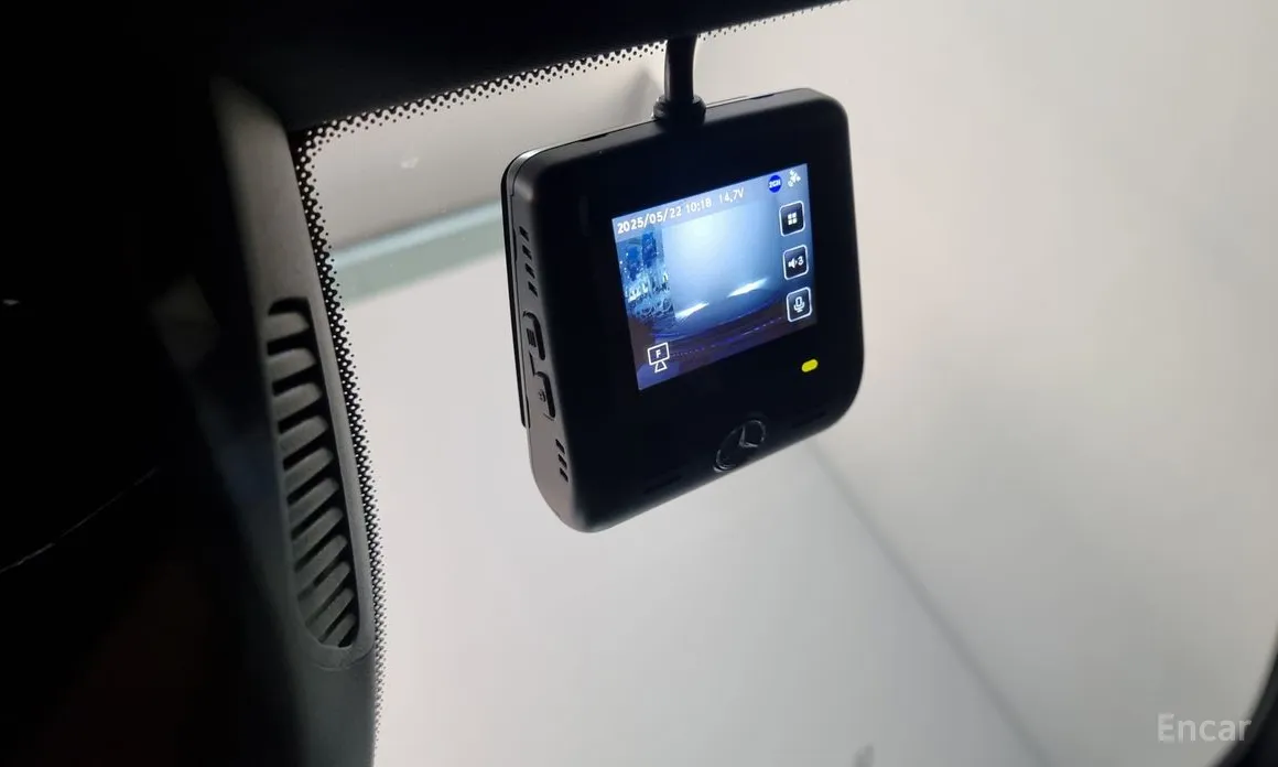 Фото 15 - Mercedes-Benz E-Class