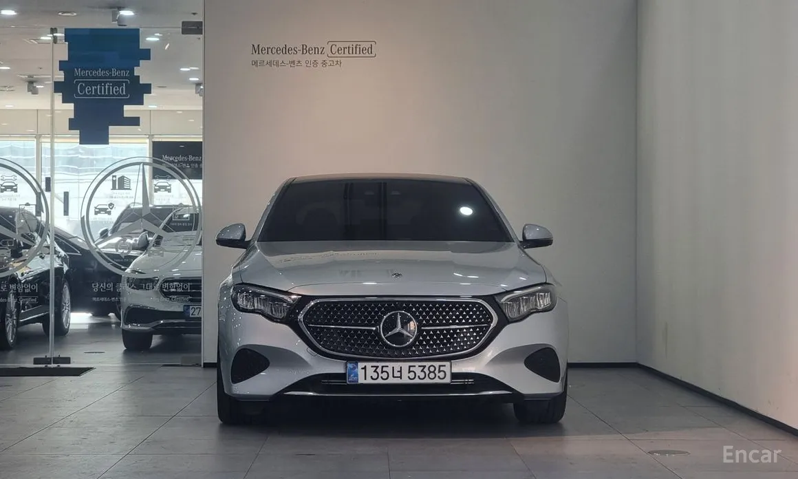 Фото 3 - Mercedes-Benz E-Class