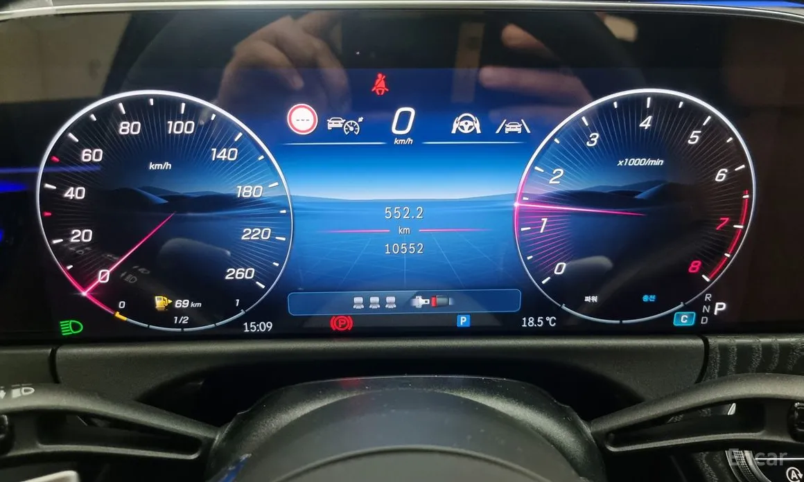 Фото 8 - Mercedes-Benz E-Class