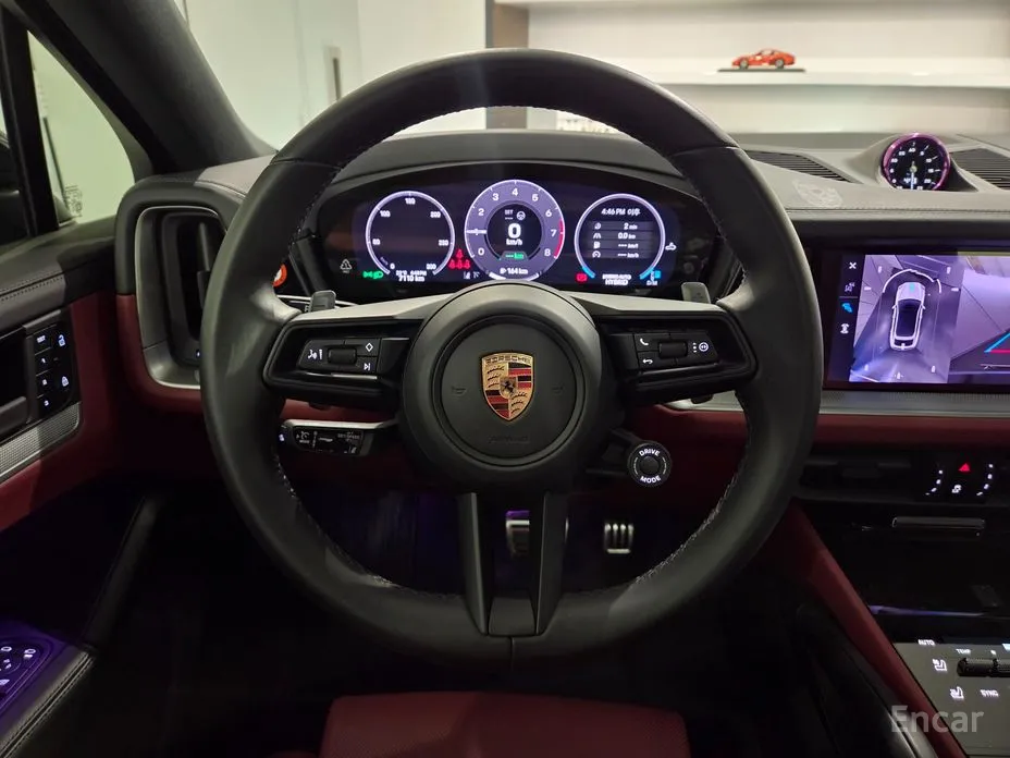 Фото 11 - Porsche Cayenne