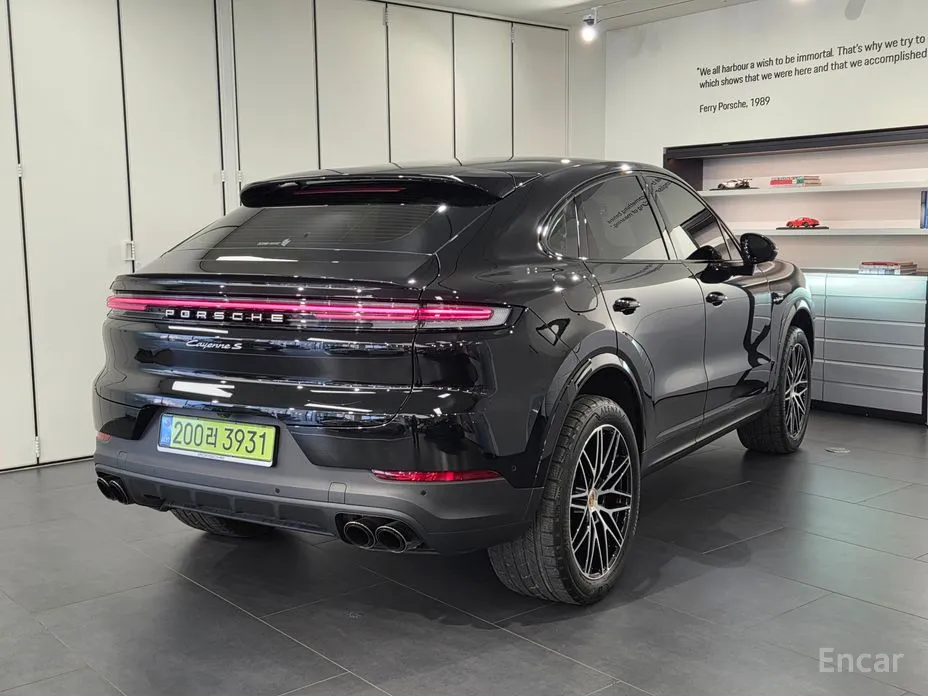 Фото 2 - Porsche Cayenne