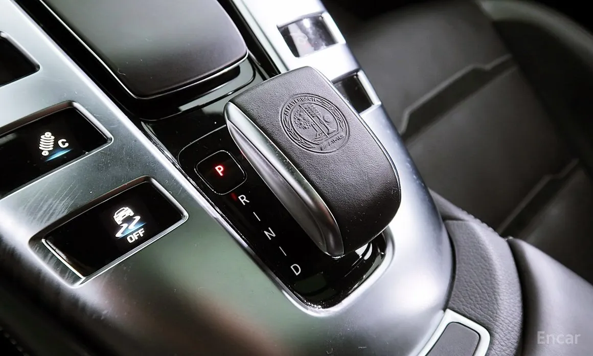 Фото 16 - Mercedes-Benz AMG GT