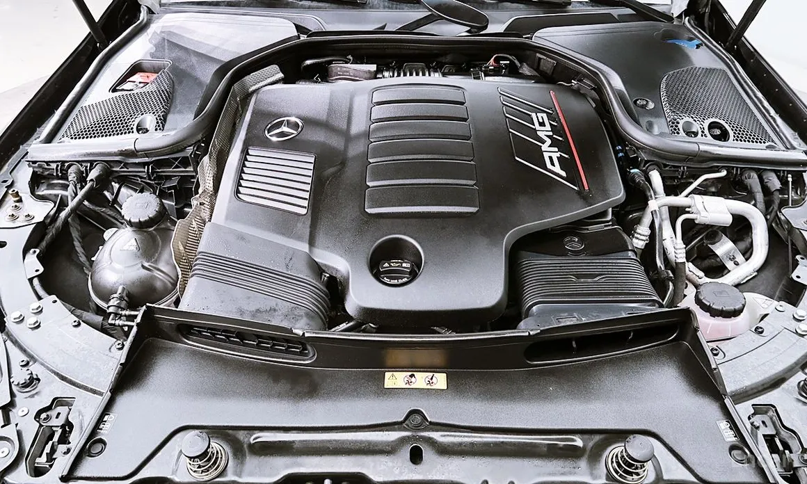 Фото 18 - Mercedes-Benz AMG GT