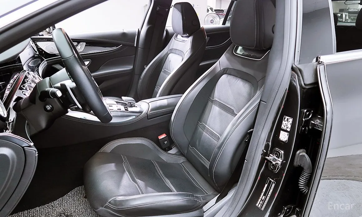 Фото 5 - Mercedes-Benz AMG GT