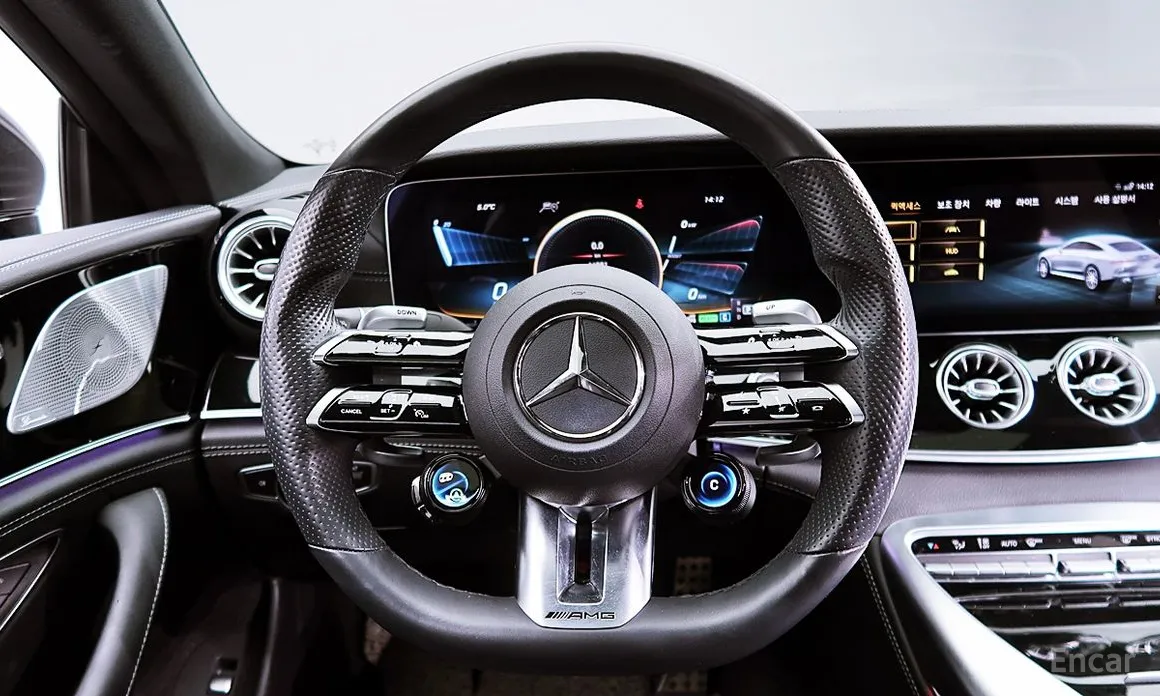 Фото 7 - Mercedes-Benz AMG GT