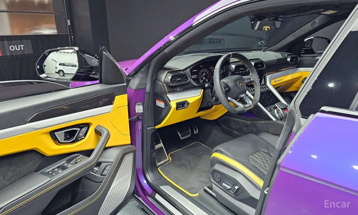 Фото 11 - Lamborghini Urus