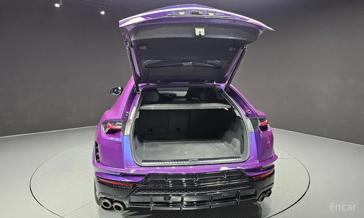 Фото 20 - Lamborghini Urus