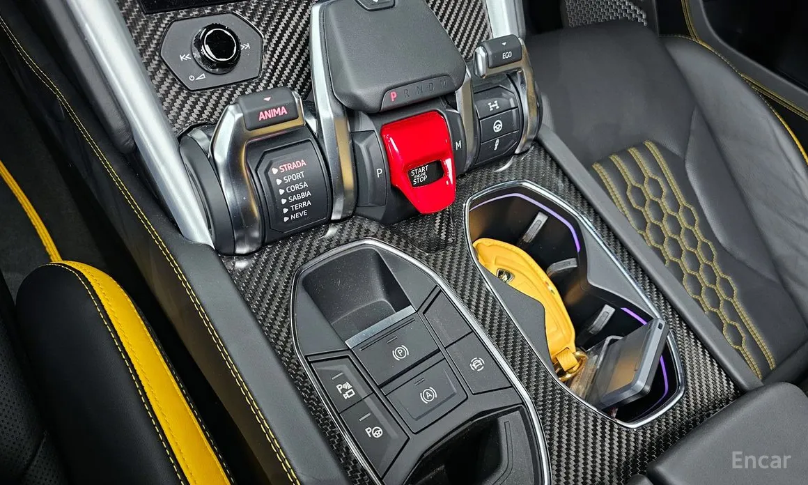 Фото 9 - Lamborghini Urus