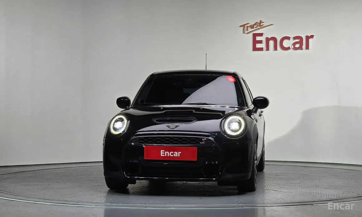 Фото 3 - Mini Cooper