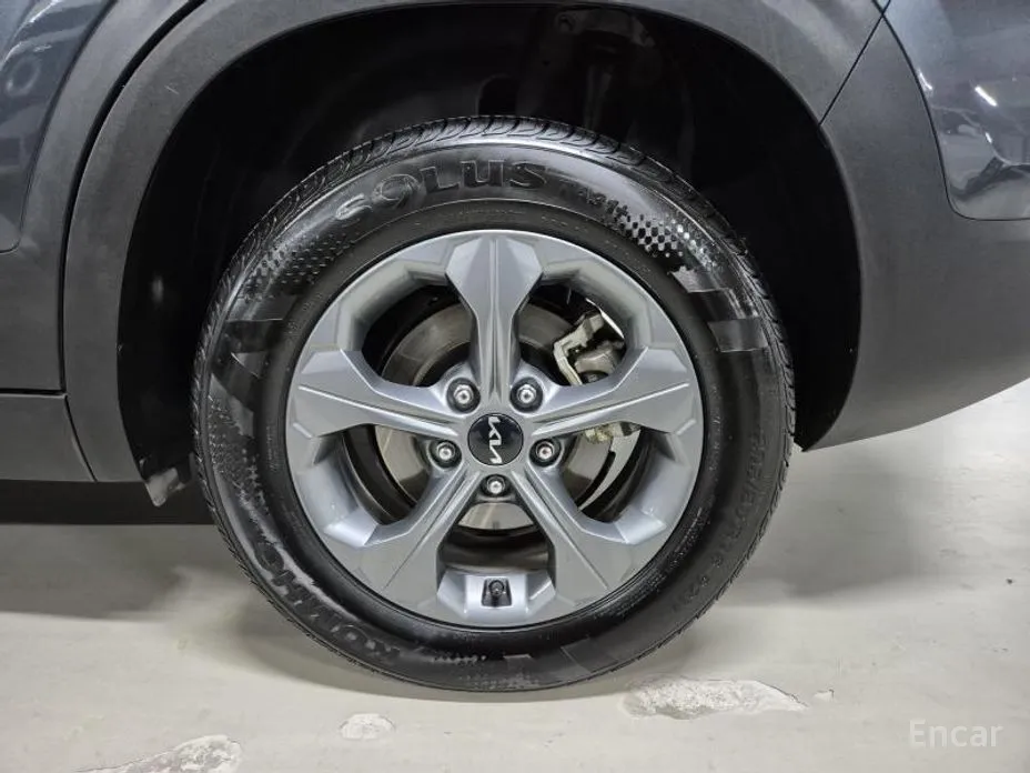 Фото 6 - Kia Seltos