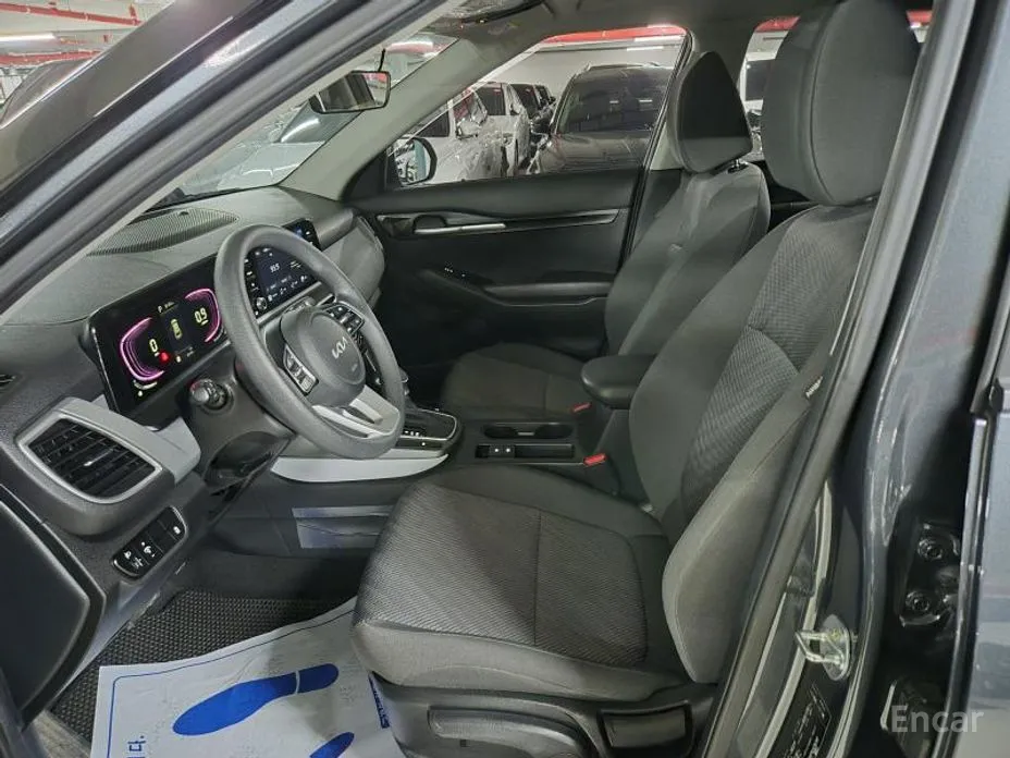 Фото 8 - Kia Seltos