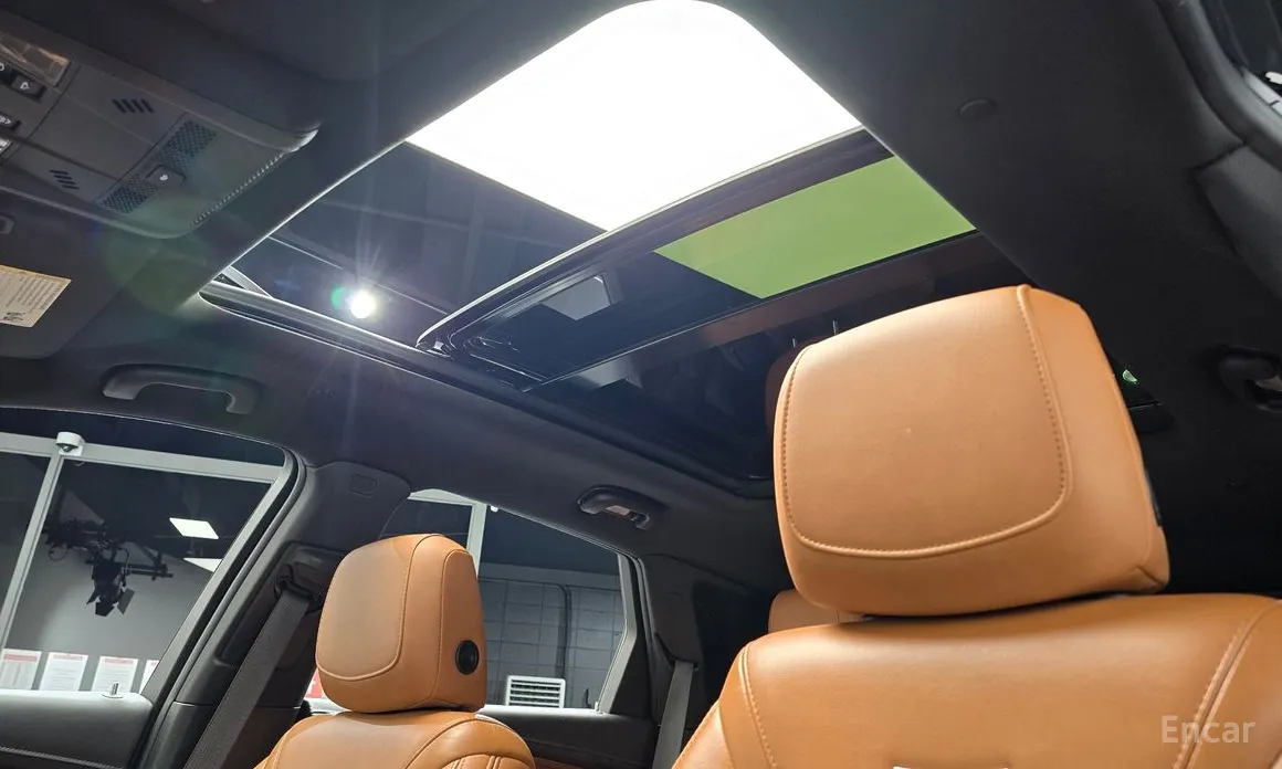 Фото 19 - Cadillac XT5