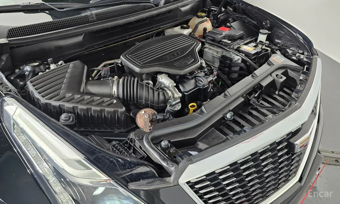 Фото 6 - Cadillac XT5