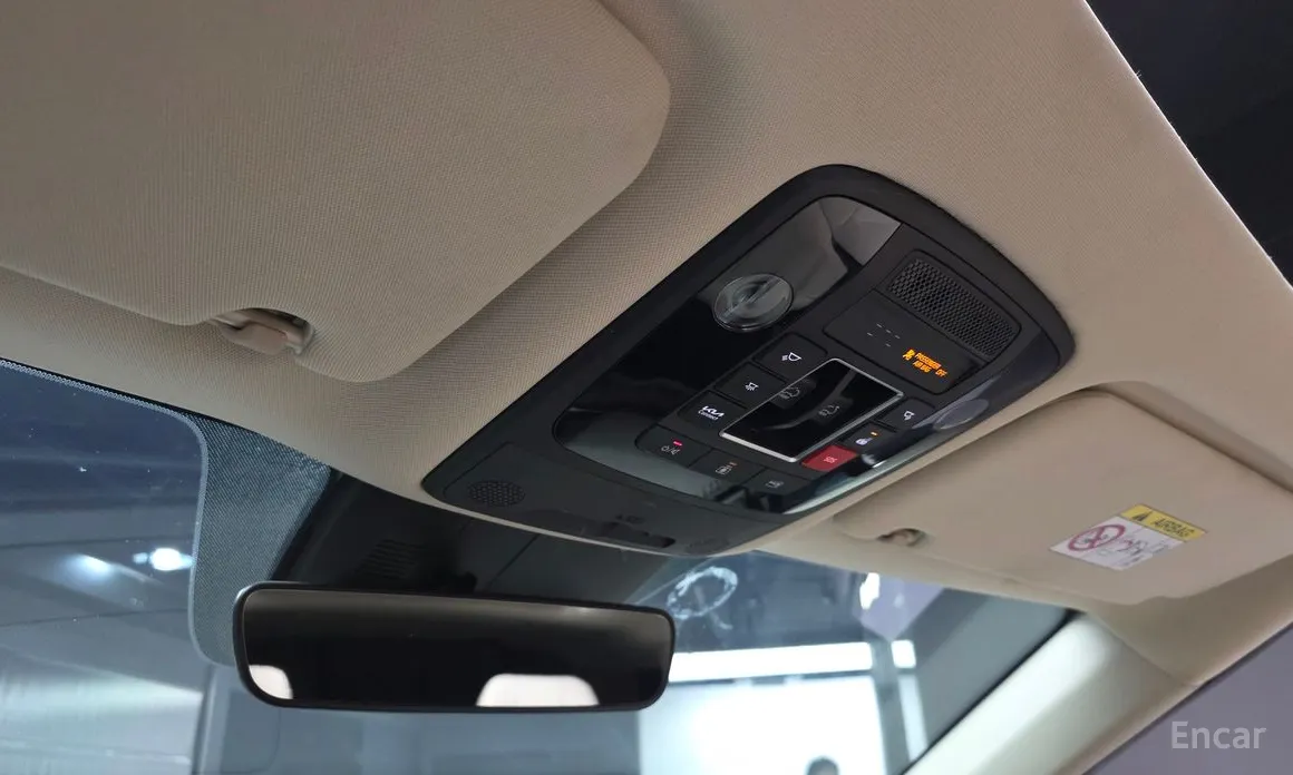 Фото 19 - Kia Carnival