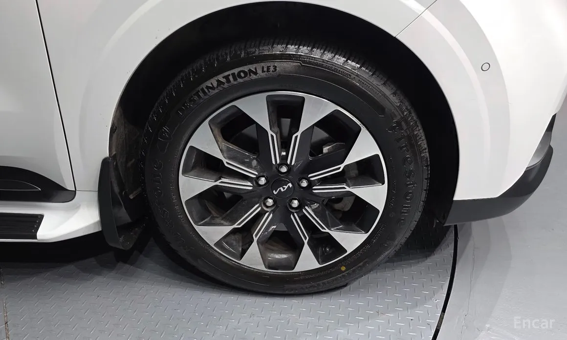 Фото 5 - Kia Carnival