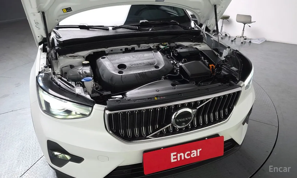 Фото 6 - Volvo XC40