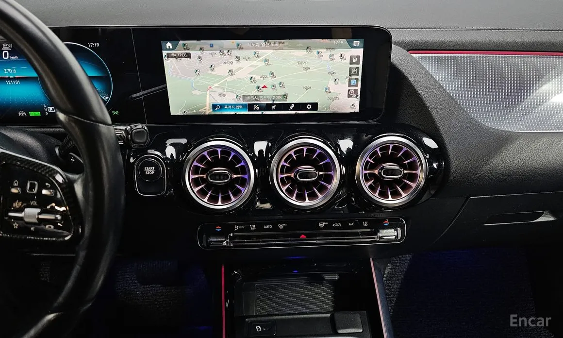 Фото 14 - Mercedes-Benz EQA