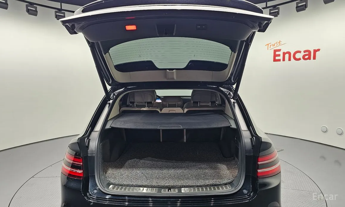 Фото 20 - Genesis GV80