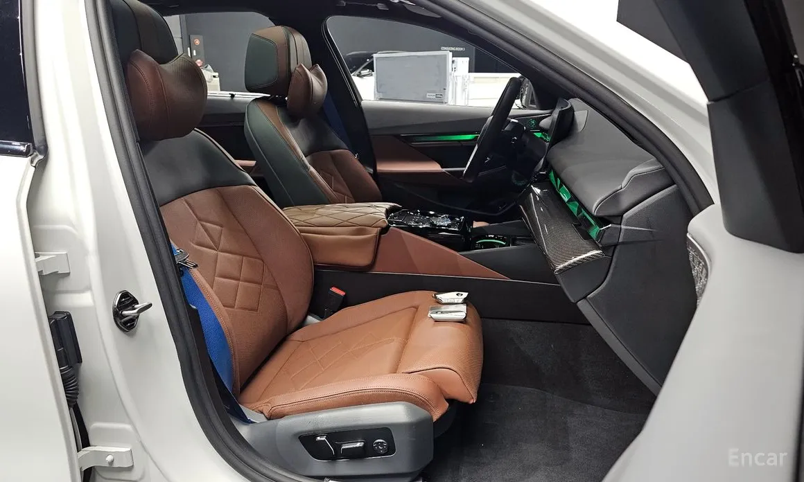 Фото 10 - BMW i5