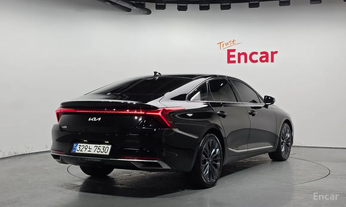 Фото 2 - Kia K8