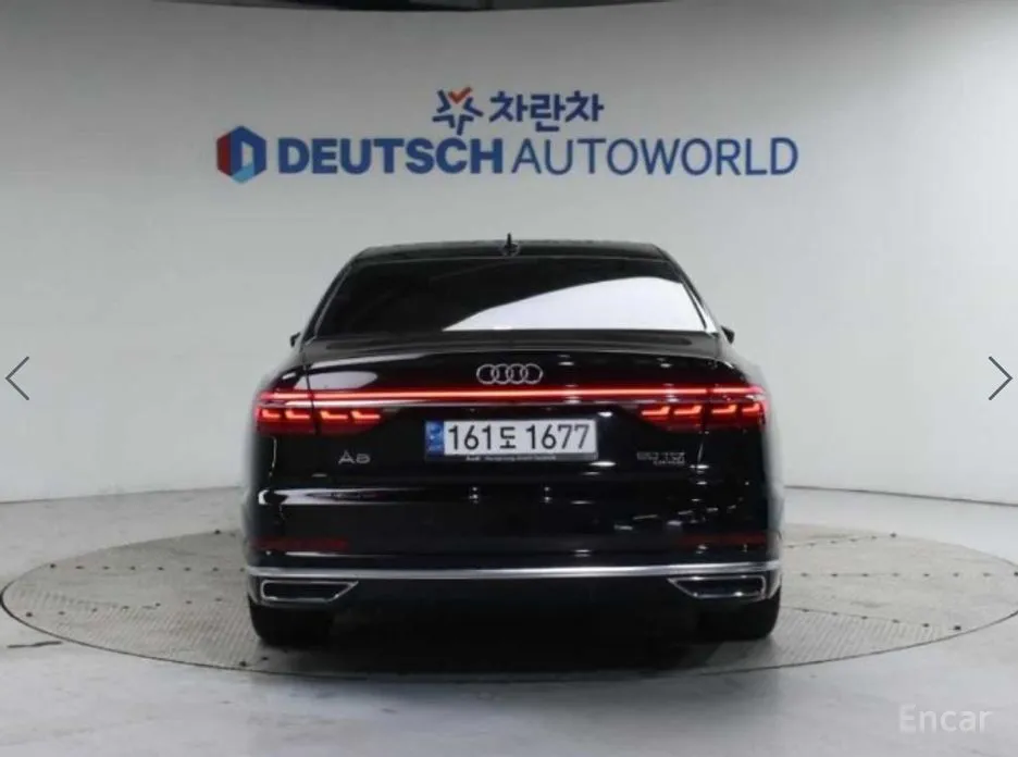 Фото 5 - Audi A8