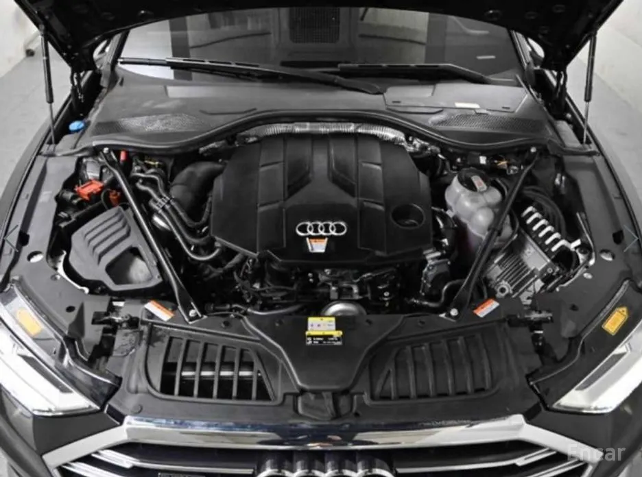 Фото 7 - Audi A8