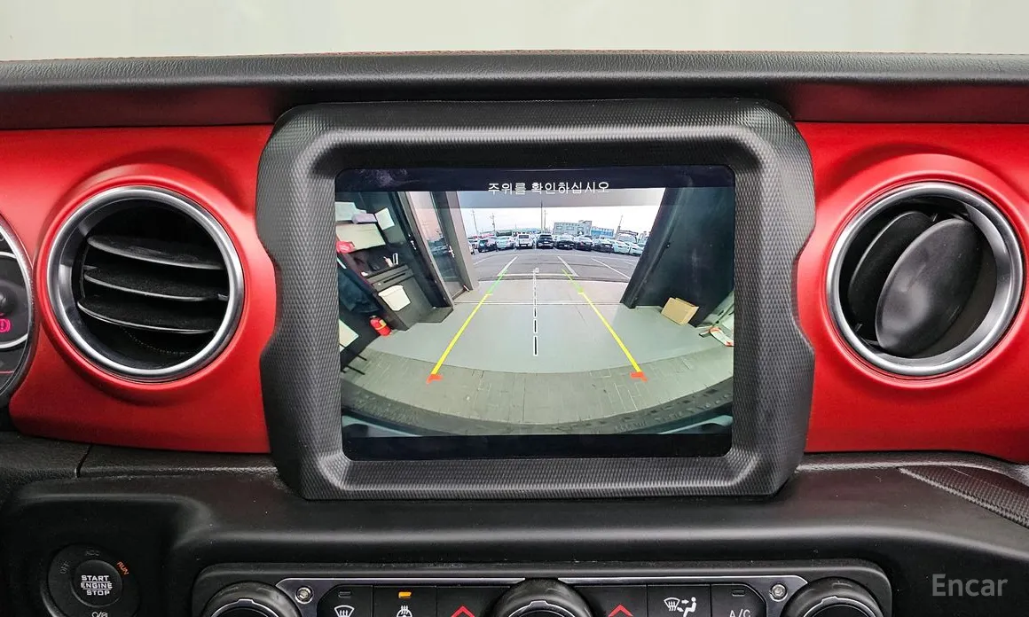 Фото 15 - Jeep Wrangler