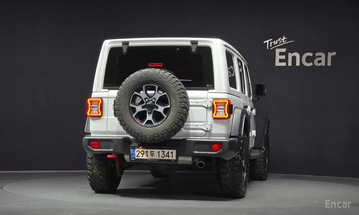 Фото 4 - Jeep Wrangler