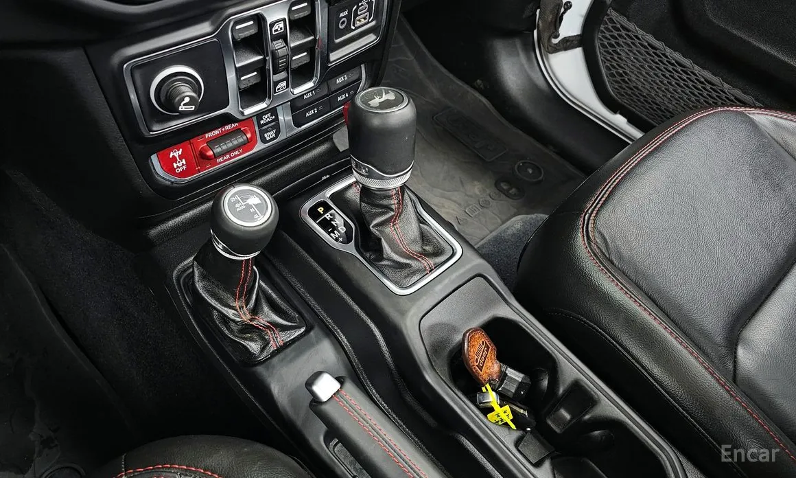 Фото 9 - Jeep Wrangler