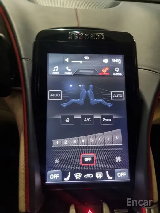 Фото 11 - Ferrari Roma