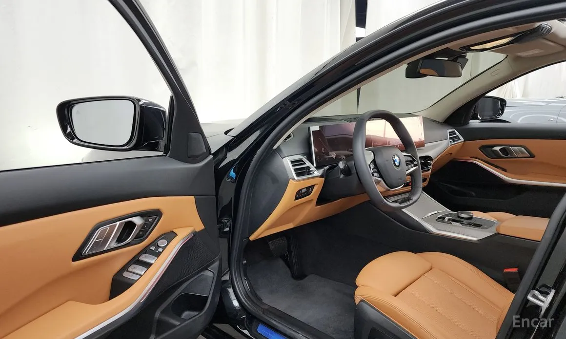 Photo 10 - BMW 3 Series