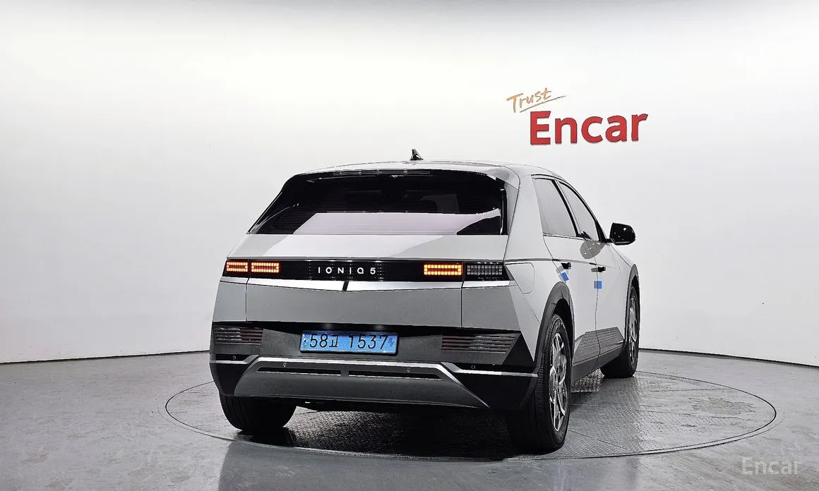 Фото 4 - Hyundai Ioniq 5