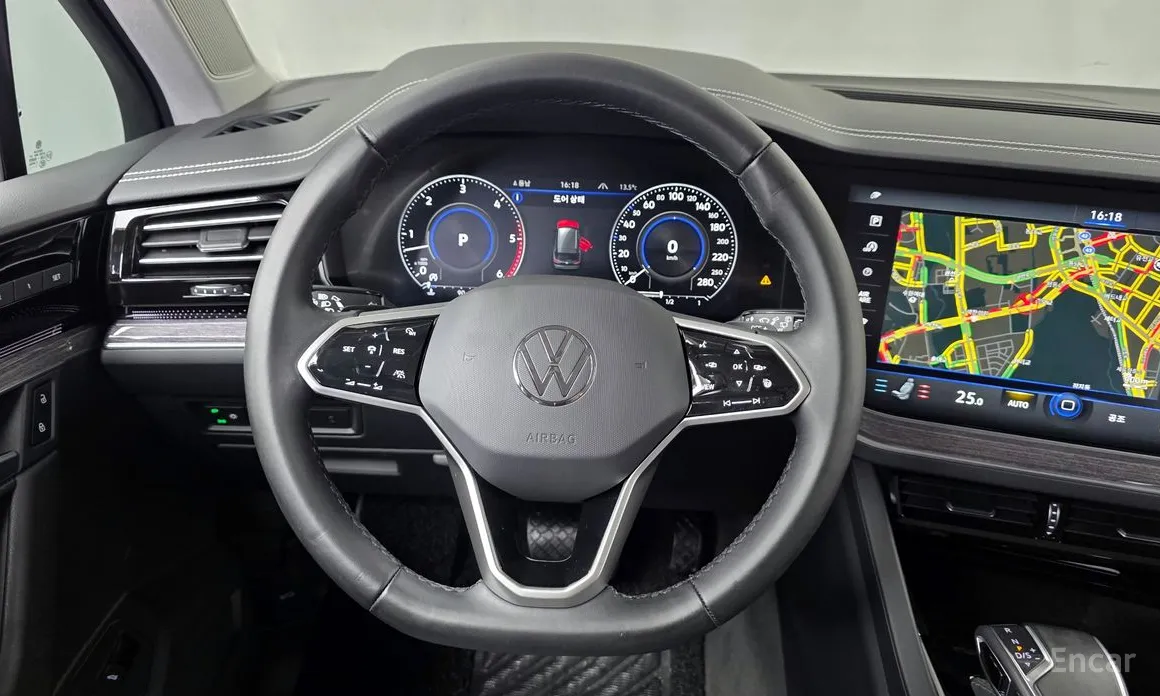 Фото 13 - Volkswagen Touareg